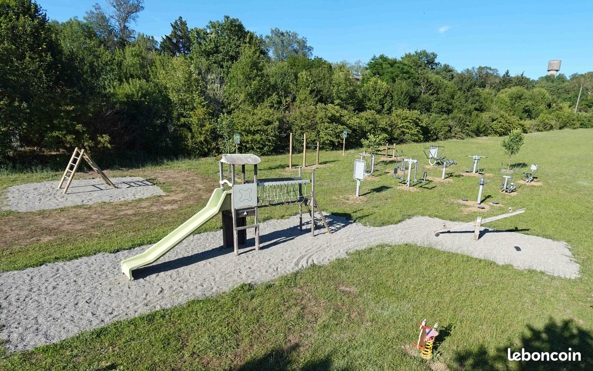 Maison à louer, 75m², Aguts