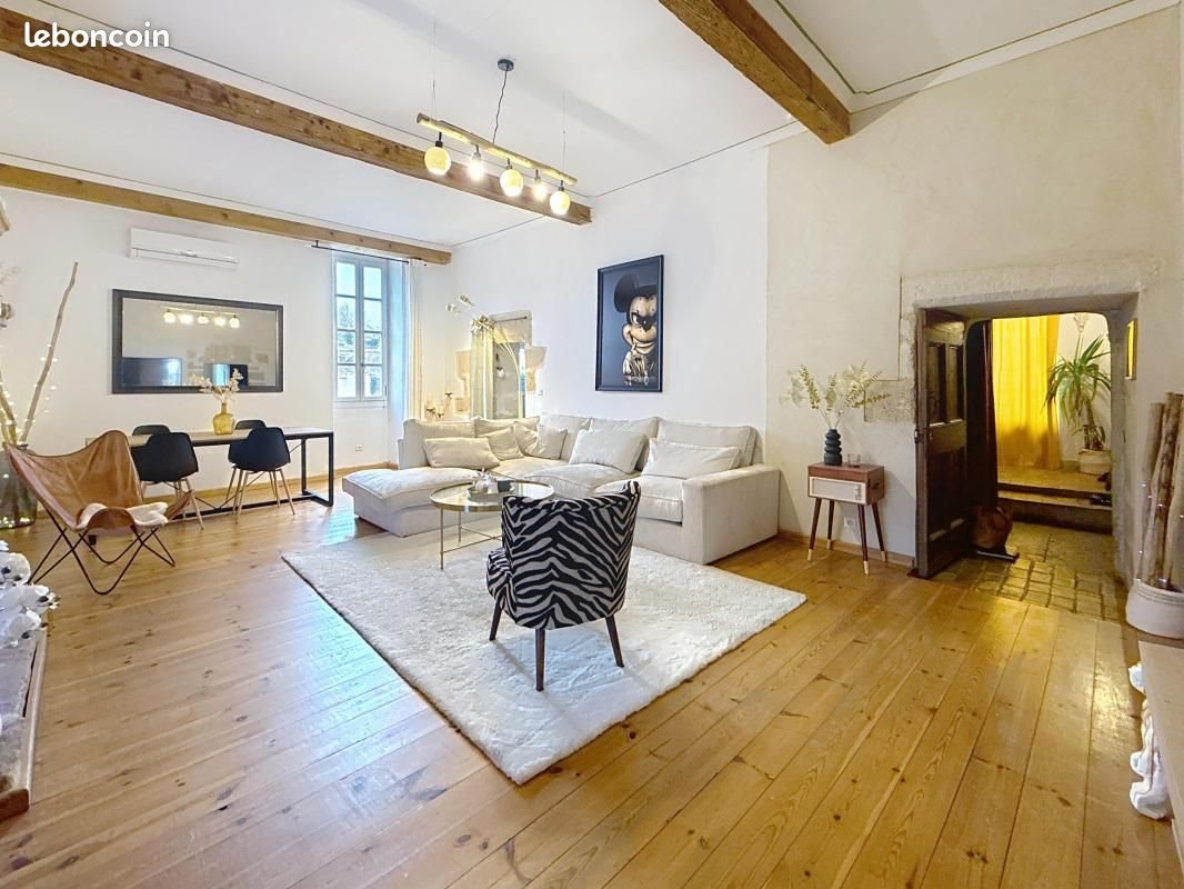 Appartement à vendre, 378m², Remoulins