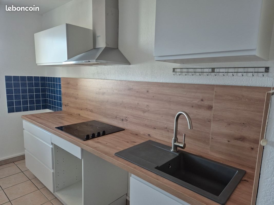 Appartement à louer, 61m², Nîmes