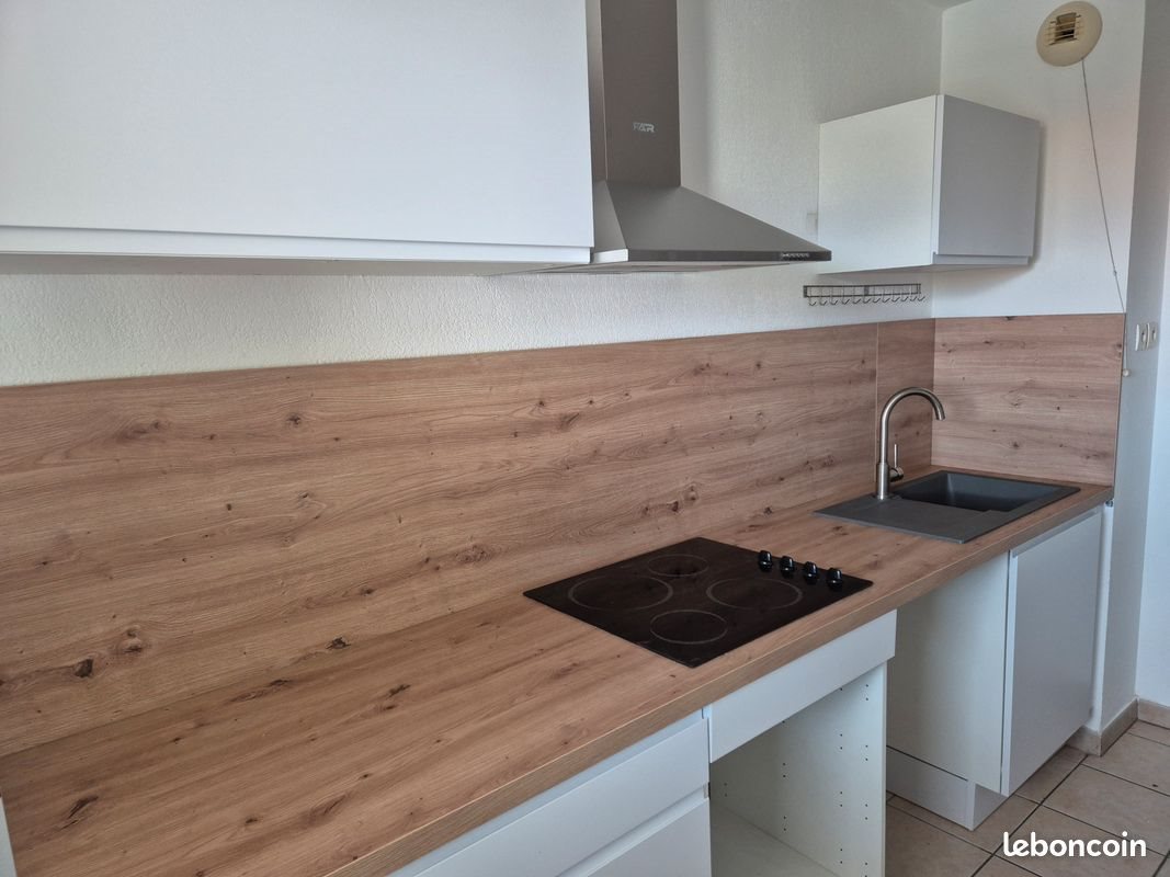 Appartement à louer, 61m², Nîmes