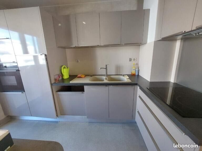 Appartement à louer, 79m², Décines-Charpieu