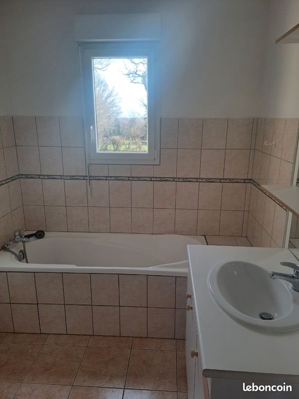 Maison à louer, 123m², Négreville