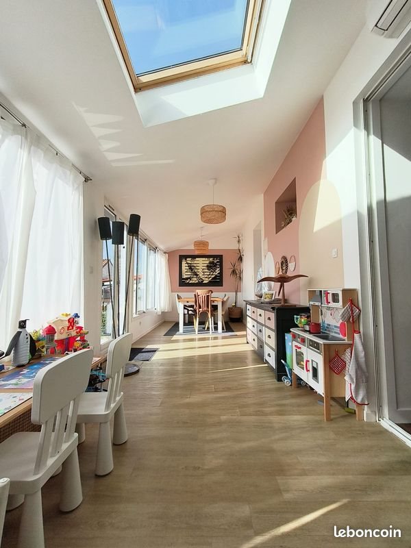 Maison à vendre, 143m², Brains