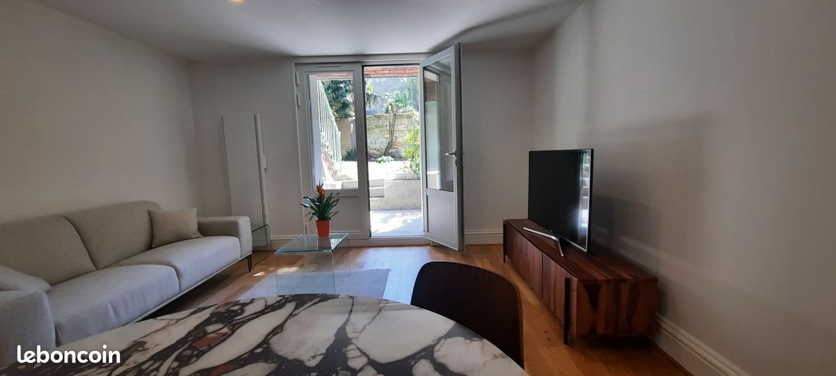Appartement à louer, 81m², Bordeaux
