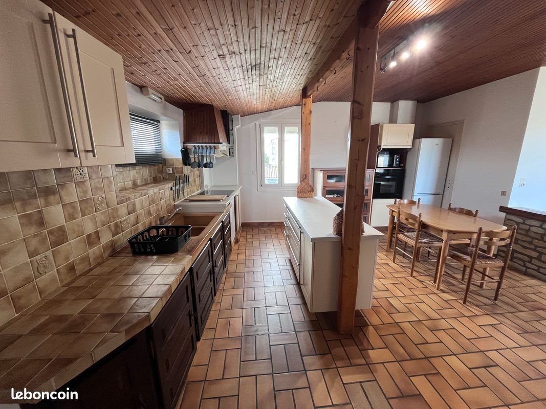 Appartement à louer, 63m², Angliers