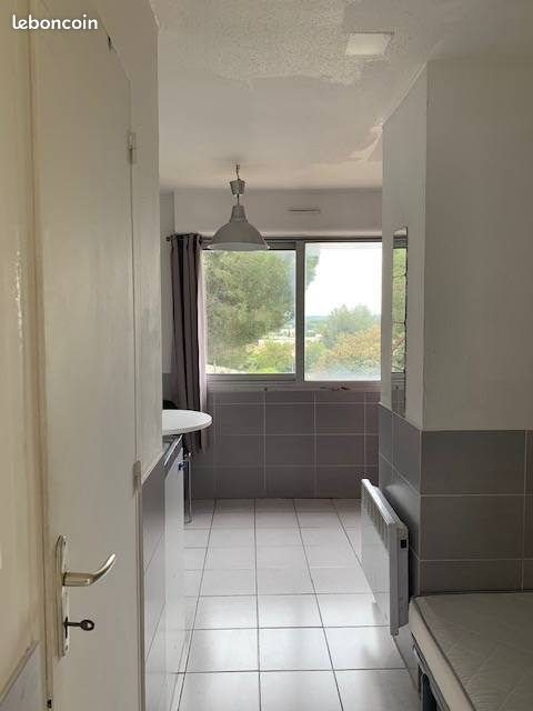 Appartement à louer, 12m², Nîmes