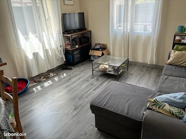 Maison à louer, 82m², Le Revest-les-Eaux