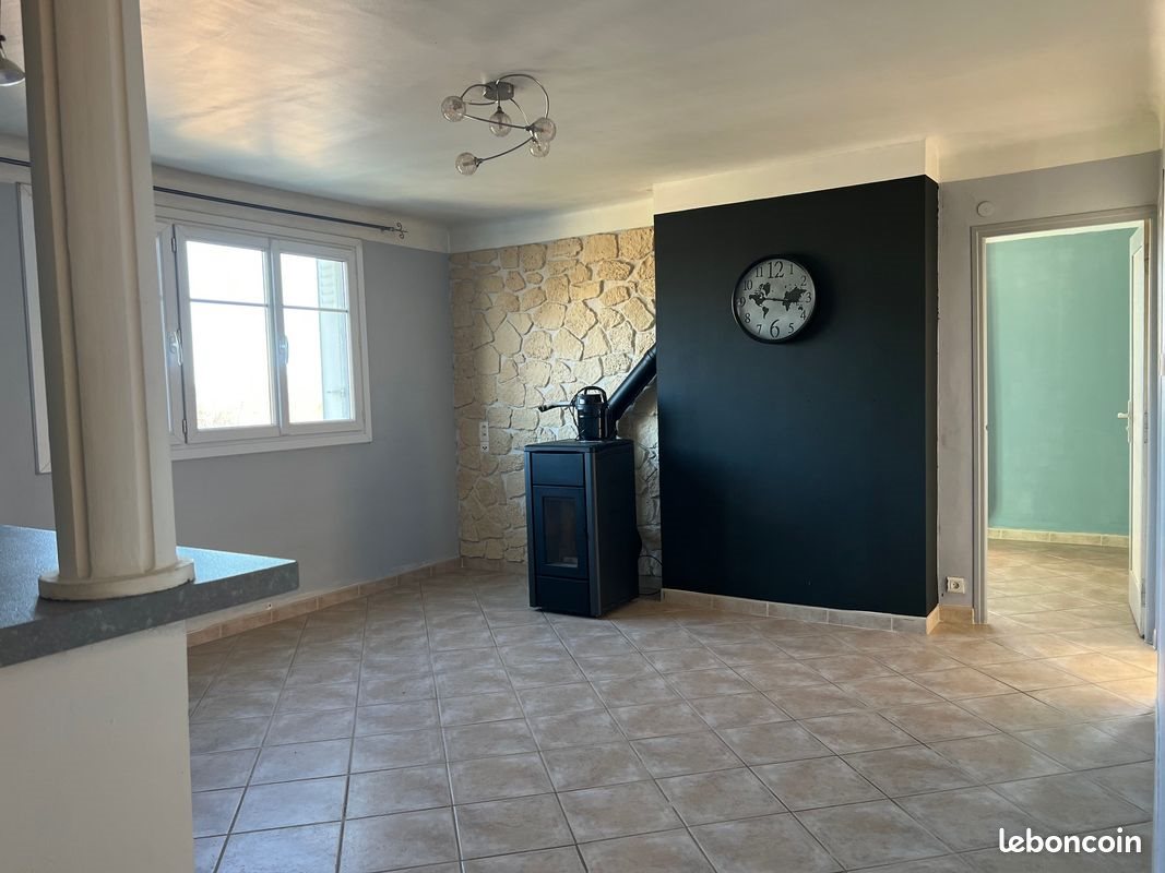 Appartement à louer, 65m², Pont-Saint-Esprit