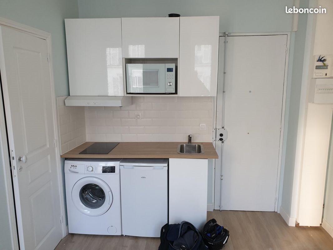Appartement à louer, 14m², Paris 18ème