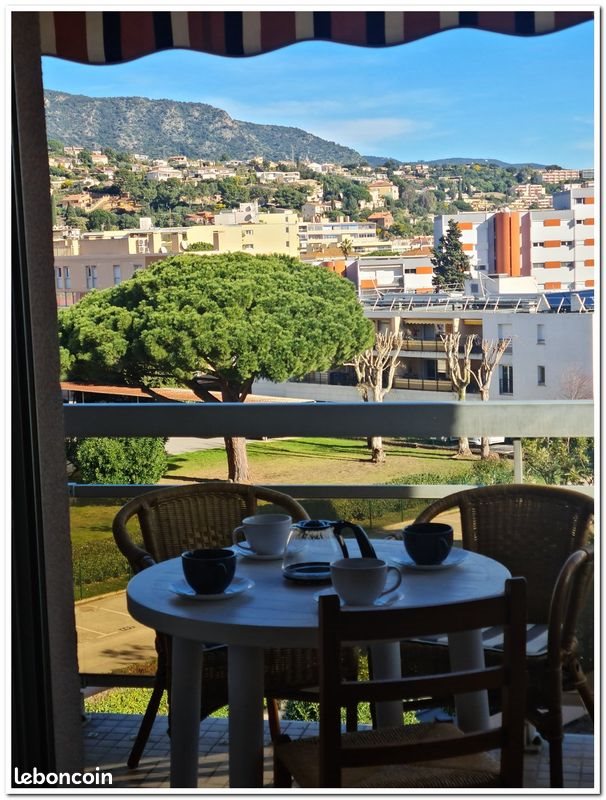 Appartement à louer, 25m², Le Lavandou