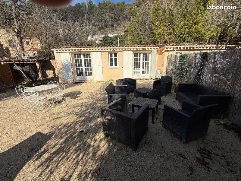 Appartement à louer, 45m², Saint-Marc-Jaumegarde