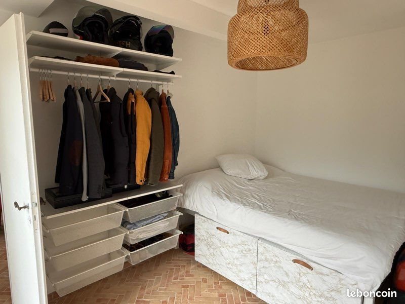 Appartement à louer, 45m², Saint-Marc-Jaumegarde