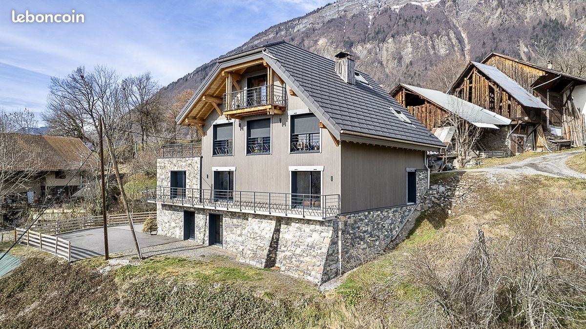 Maison à vendre, 263m², Ugine