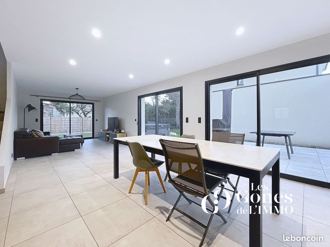 Maison à louer, 128m², Craponne