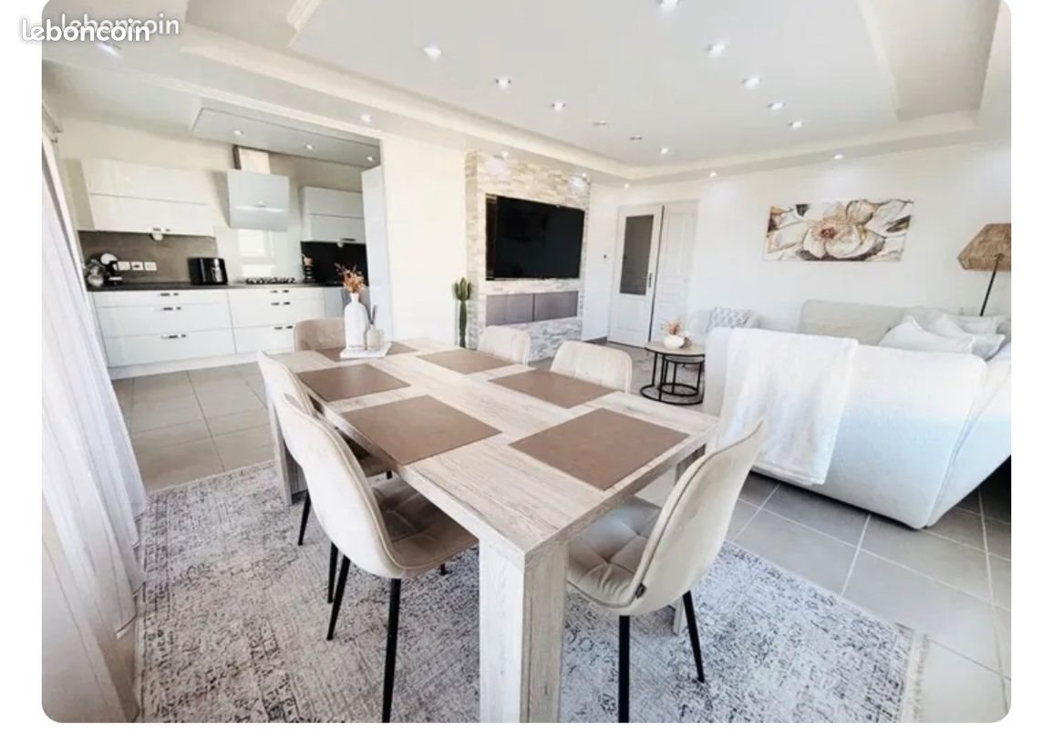 Appartement à louer, 87m², Thoiry