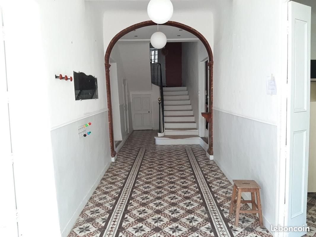 Maison à louer, 252m², Lançon-Provence