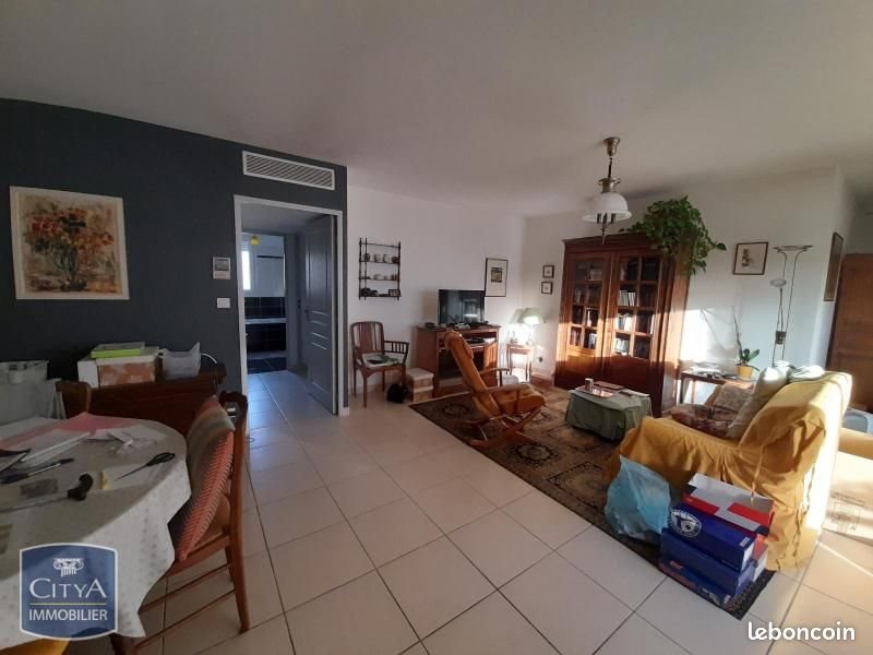 Appartement à louer, 70m², Nîmes