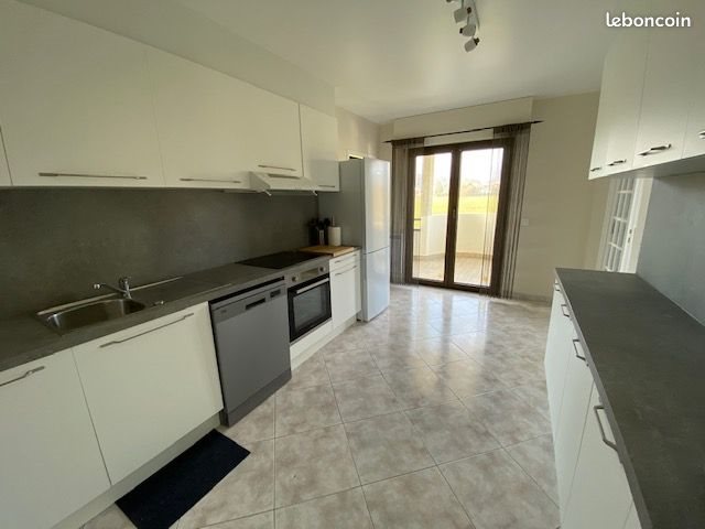 Appartement à louer, 116m², Divonne-les-Bains