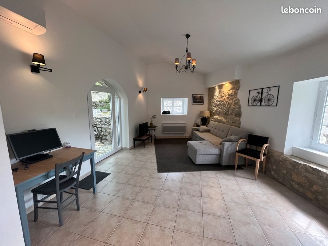 Maison à louer, 75m², Saint-Symphorien-sous-Chomérac