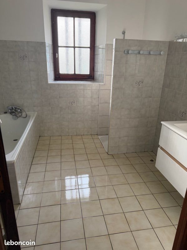 Maison à louer, 100m², Lougratte