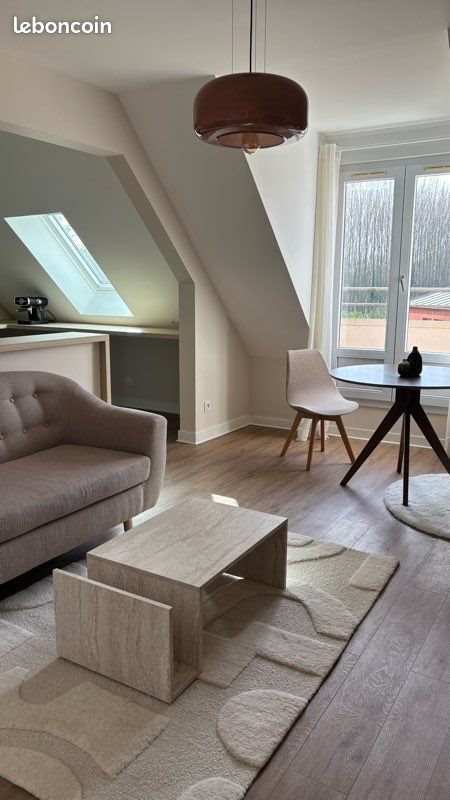 Appartement à louer, 65m², Lèves