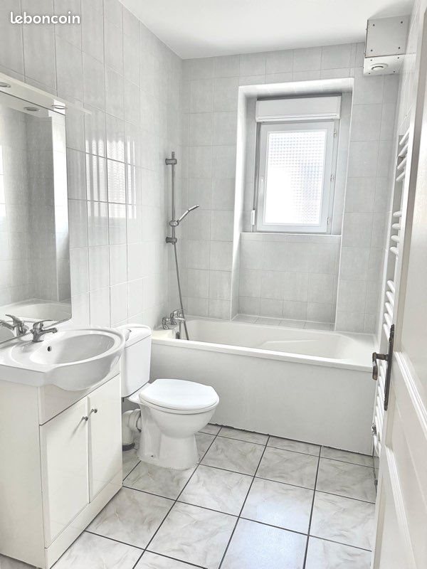 Appartement à louer, 46m², Oyonnax