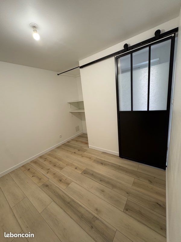 Appartement à louer, 60m², Plaissan