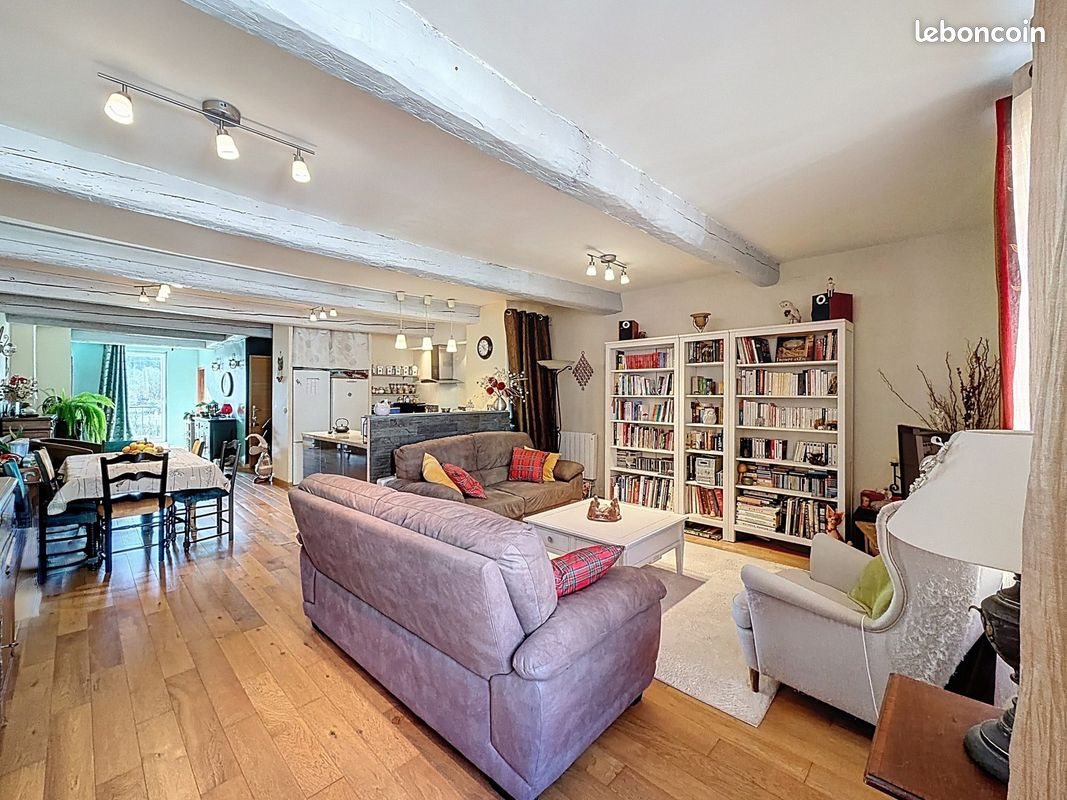Appartement à vendre, 112m², Sainte-Anastasie-sur-Issole