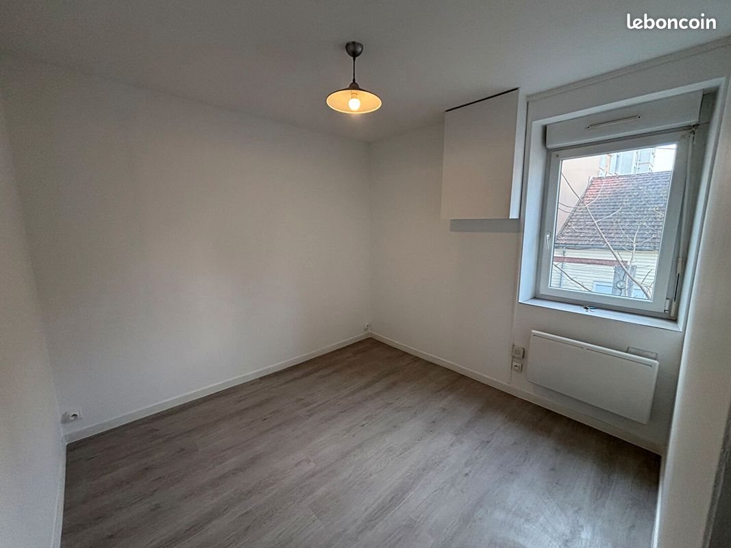 Appartement à louer, 24m², Montceau-les-Mines