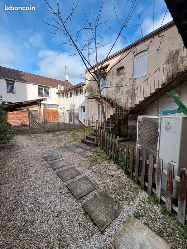 Appartement à louer, 24m², Montceau-les-Mines