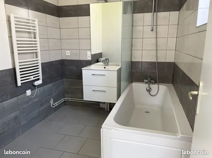 Maison à louer, 72m², Pont-l'Evêque