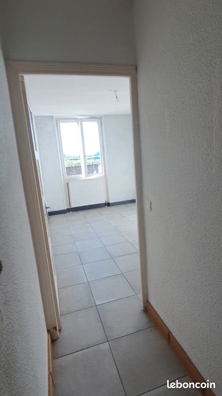 Appartement à louer, 45m², Serres