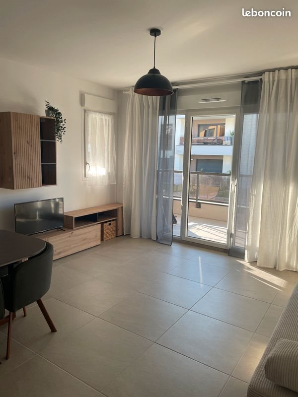 Appartement à louer, 40m², Ornex