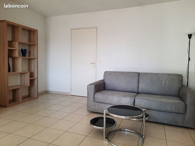 Appartement à louer, 76m², Nîmes