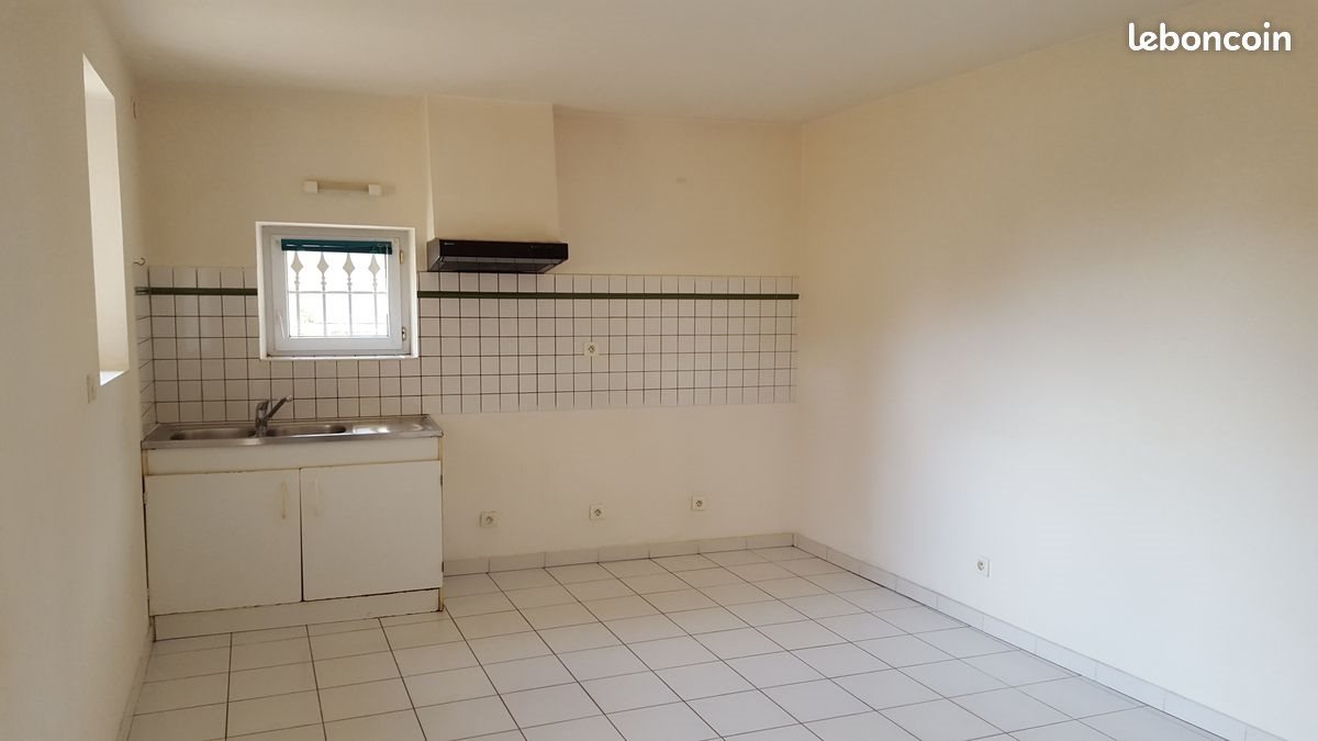 Appartement à louer, 40m², Alleins