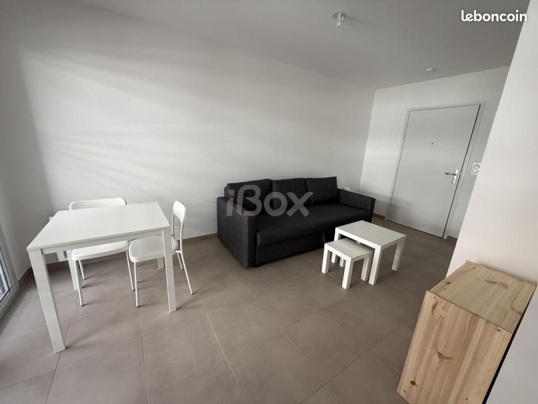 Appartement à louer, 25m², Toulon