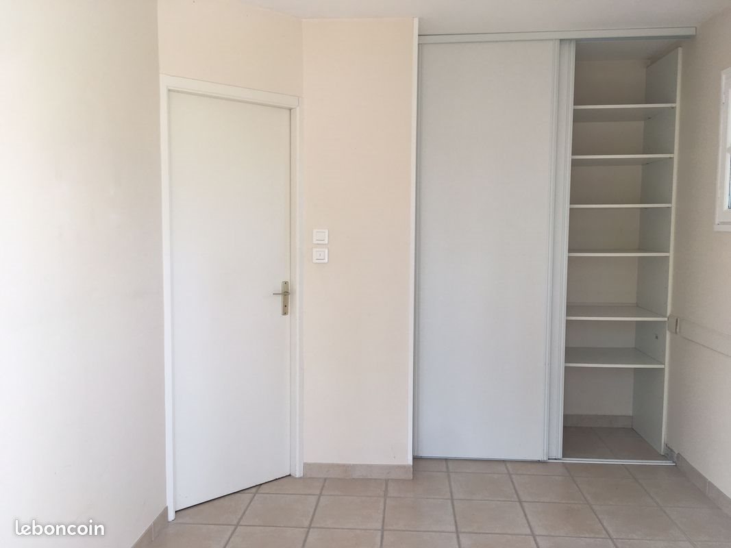 Maison à louer, 40m², La Garnache