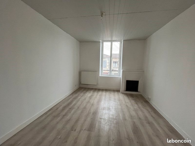 Maison à louer, 63m², Saint-Aigulin