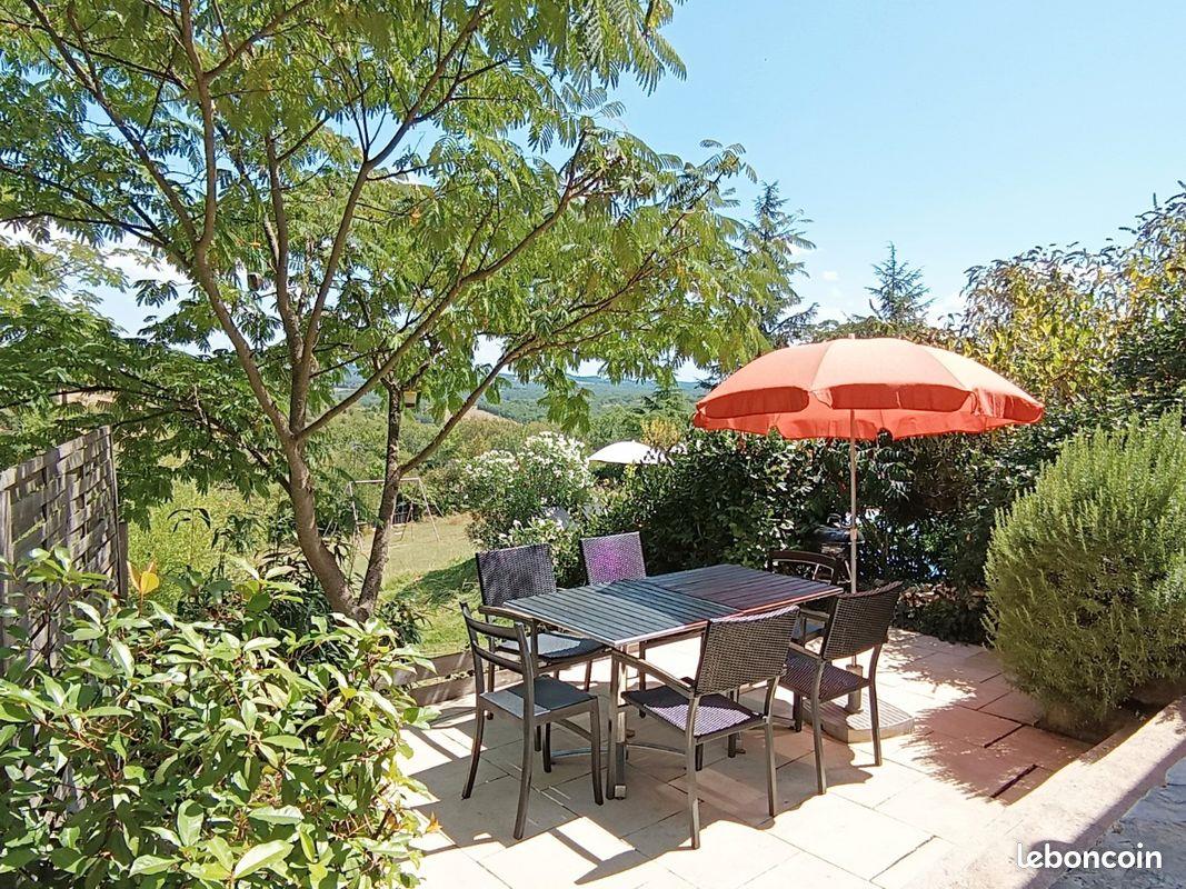 Maison à louer, 75m², Rocamadour