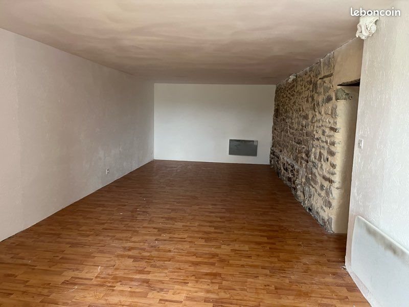 Maison à louer, 140m², Vinezac