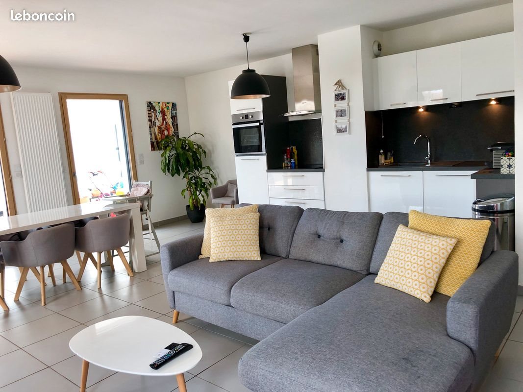 Appartement à louer, 77m², Ségny