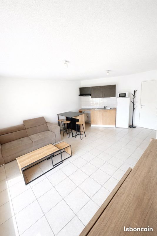 Appartement à louer, 45m², Castelginest