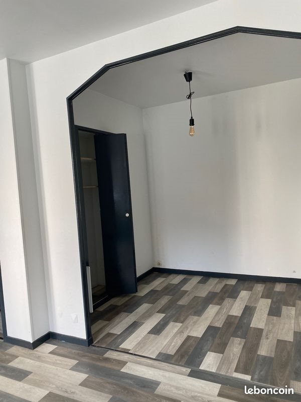 Appartement à louer, 25m², Rochefort