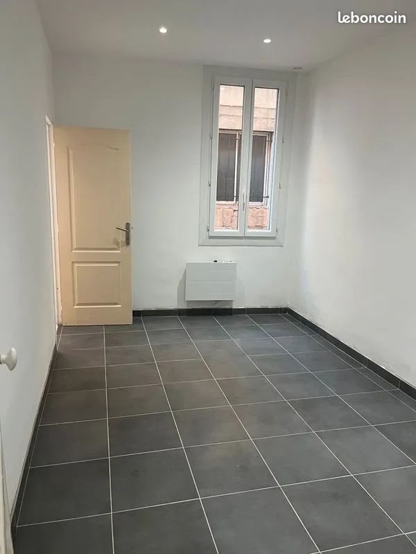 Appartement à louer, 50m², Marseille 5ème