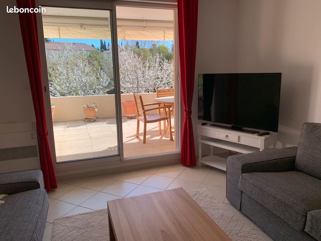 Appartement à louer, 67m², Lambesc