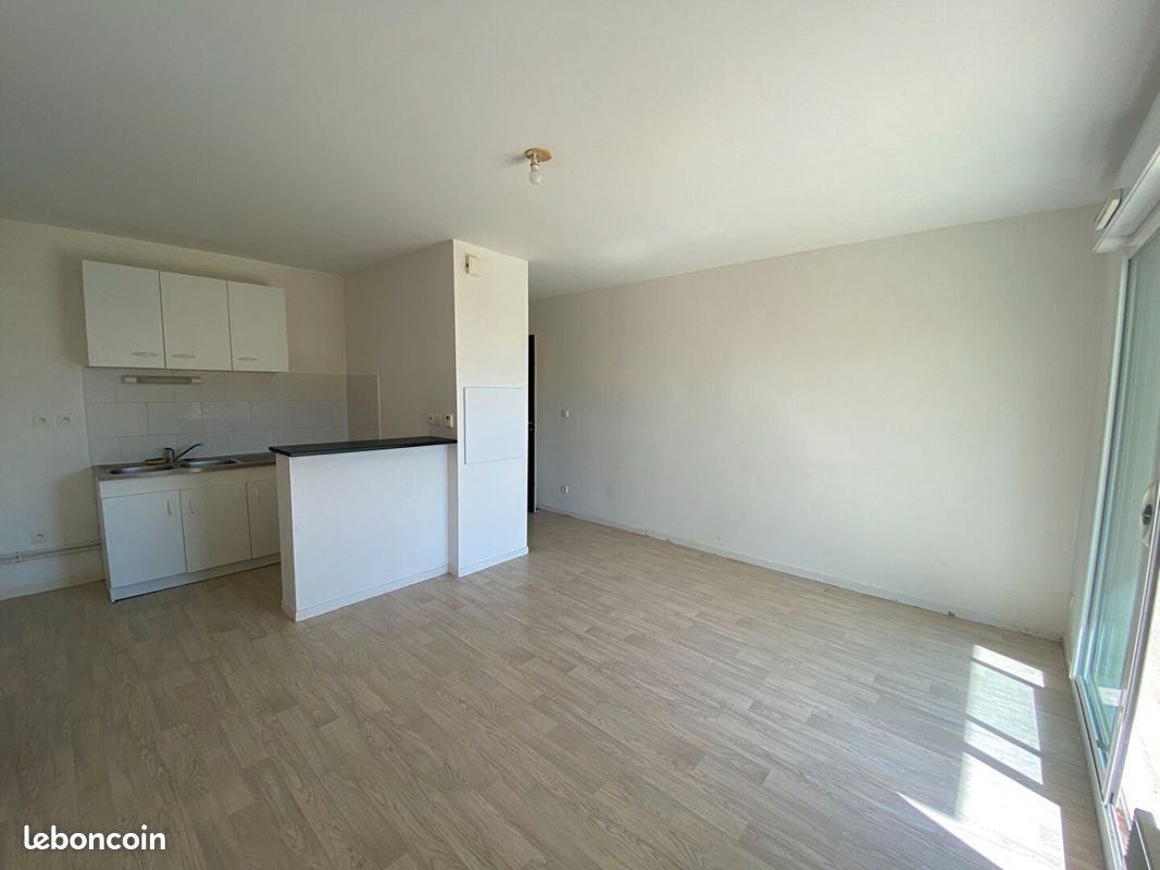 Appartement à louer, 41m², Saint-Méen-le-Grand