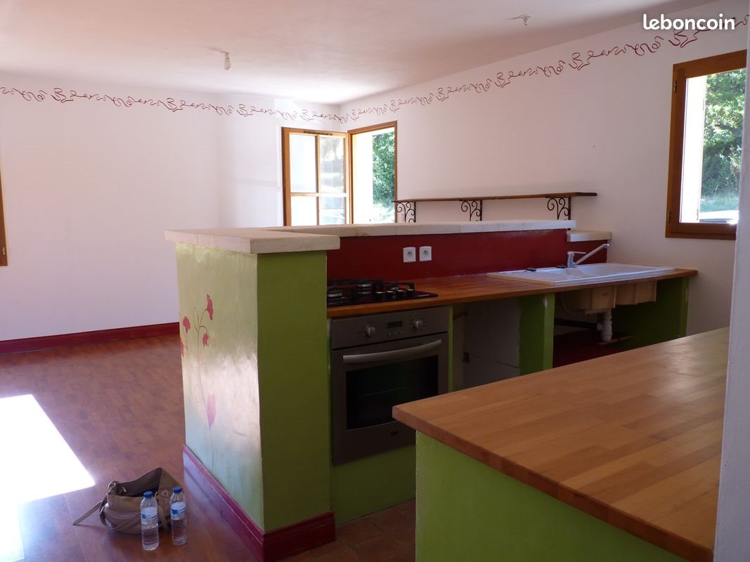 Maison à louer, 80m², Saint-Remèze