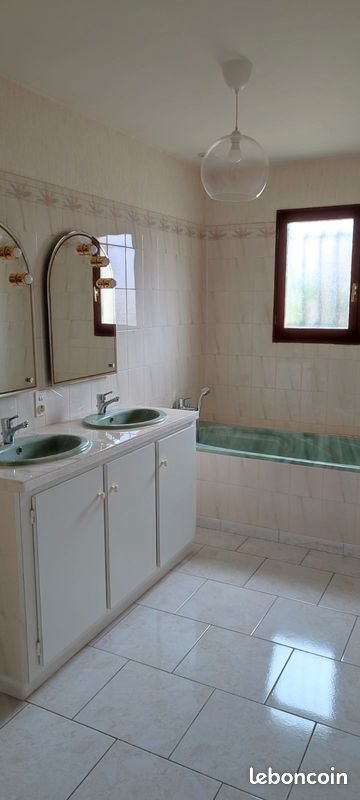 Maison à louer, 124m², Saint-Julien-l'Ars