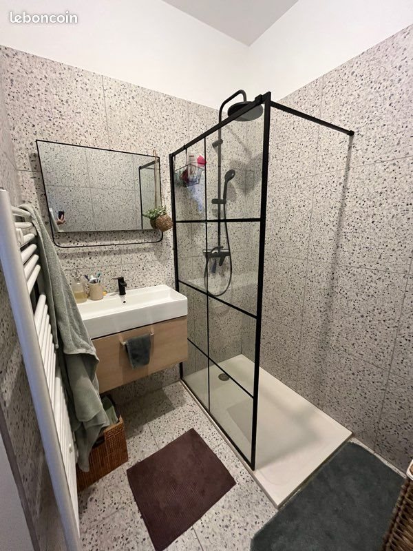 Appartement à louer, 60m², Nîmes