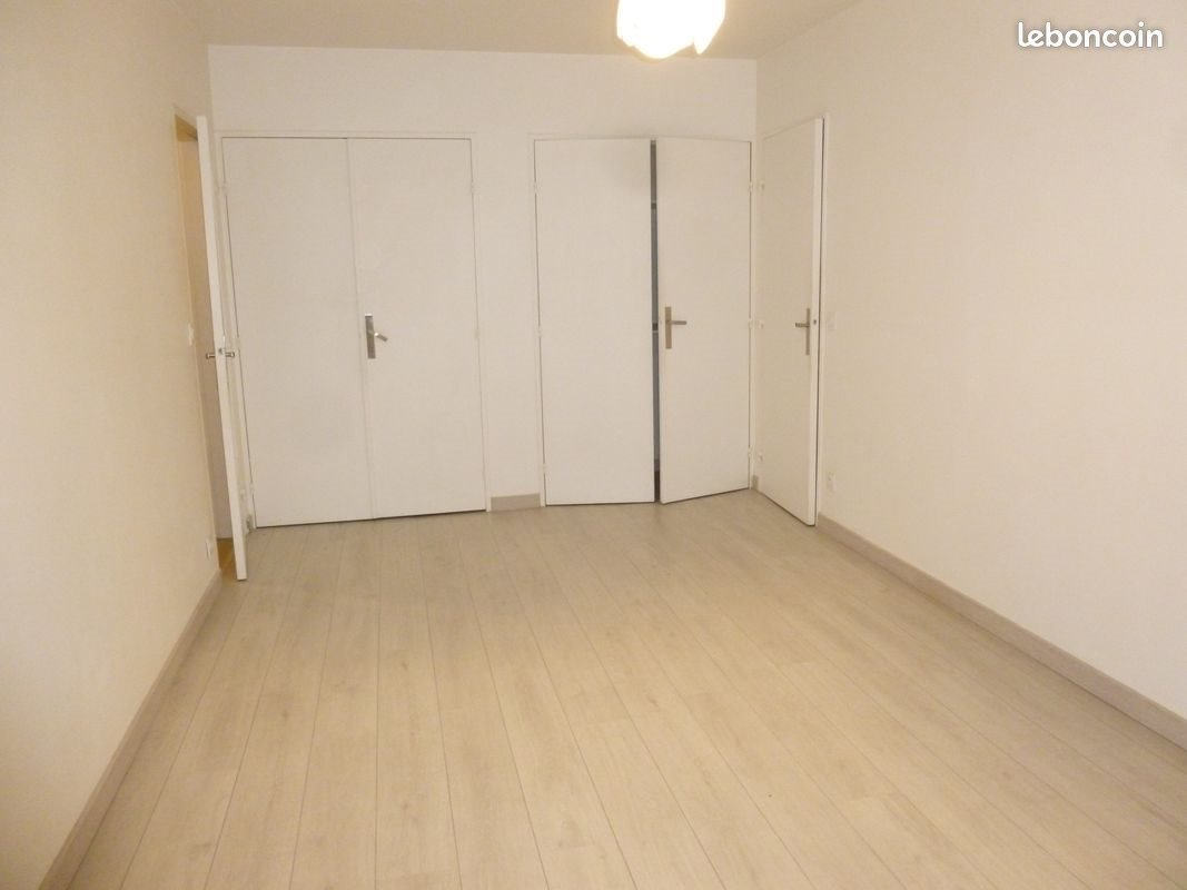 Appartement à louer, 47m², Ay